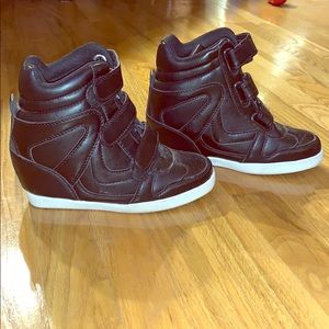 Bucco black and white wedge sneakers